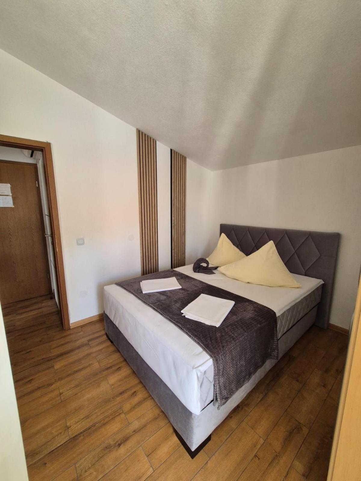 Vila Mateja Trogir Eksteriør bilde