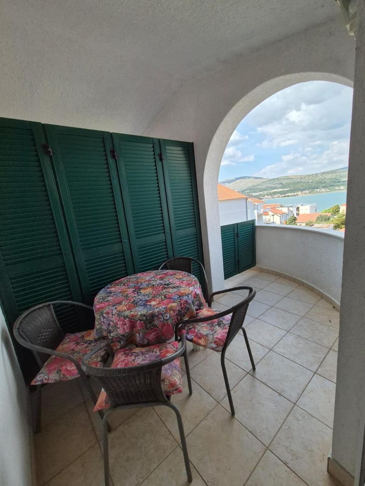 Vila Mateja Trogir Eksteriør bilde